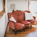 La Petite Maison Du Moulin De Scoville.