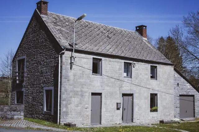 Semesterbostad La Petite Maison Du Moulin De Scoville. *